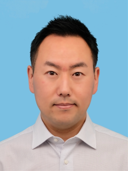 Profile photo of software engineer Javier Ju